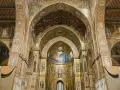 Złote mozaiki w katedrze w Monreale: Chrystus Pantokrator, Matka Boska z Dzieciątkiem i święci. Wspaniałe dzieło sztuki bizantyjskiej.