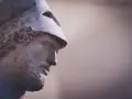 Kamienna rzeźba mężczyzny w hełmie, przypominająca Peryklesa, jednego z przywódców polis.